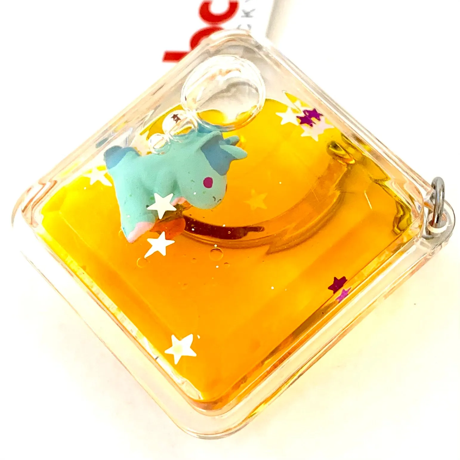 12023 FLOATING UNICORN CHARM-12