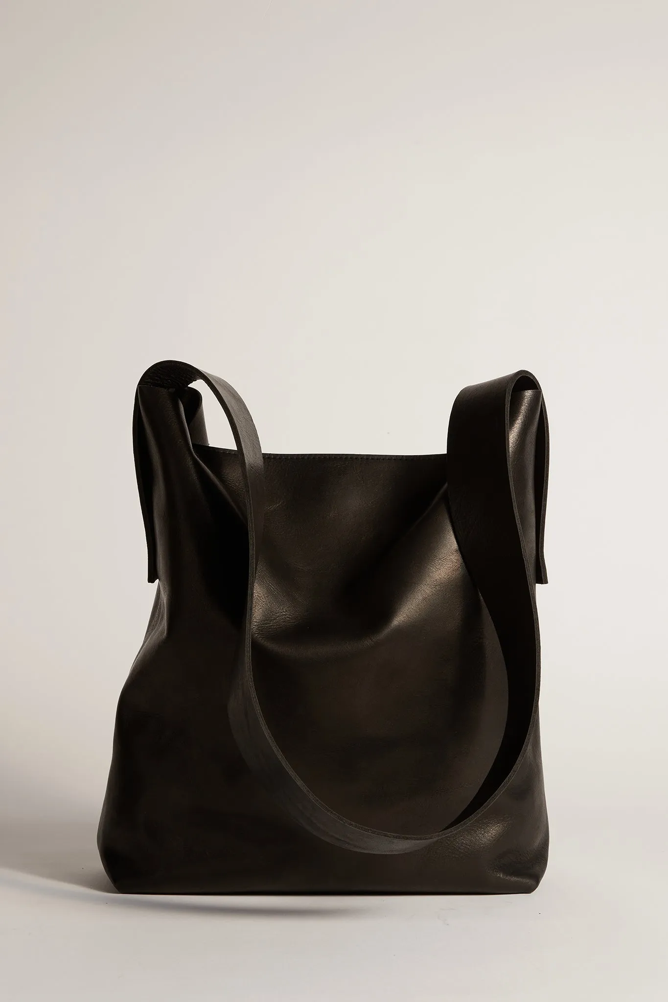 BOLD STRAP CROSSBODY