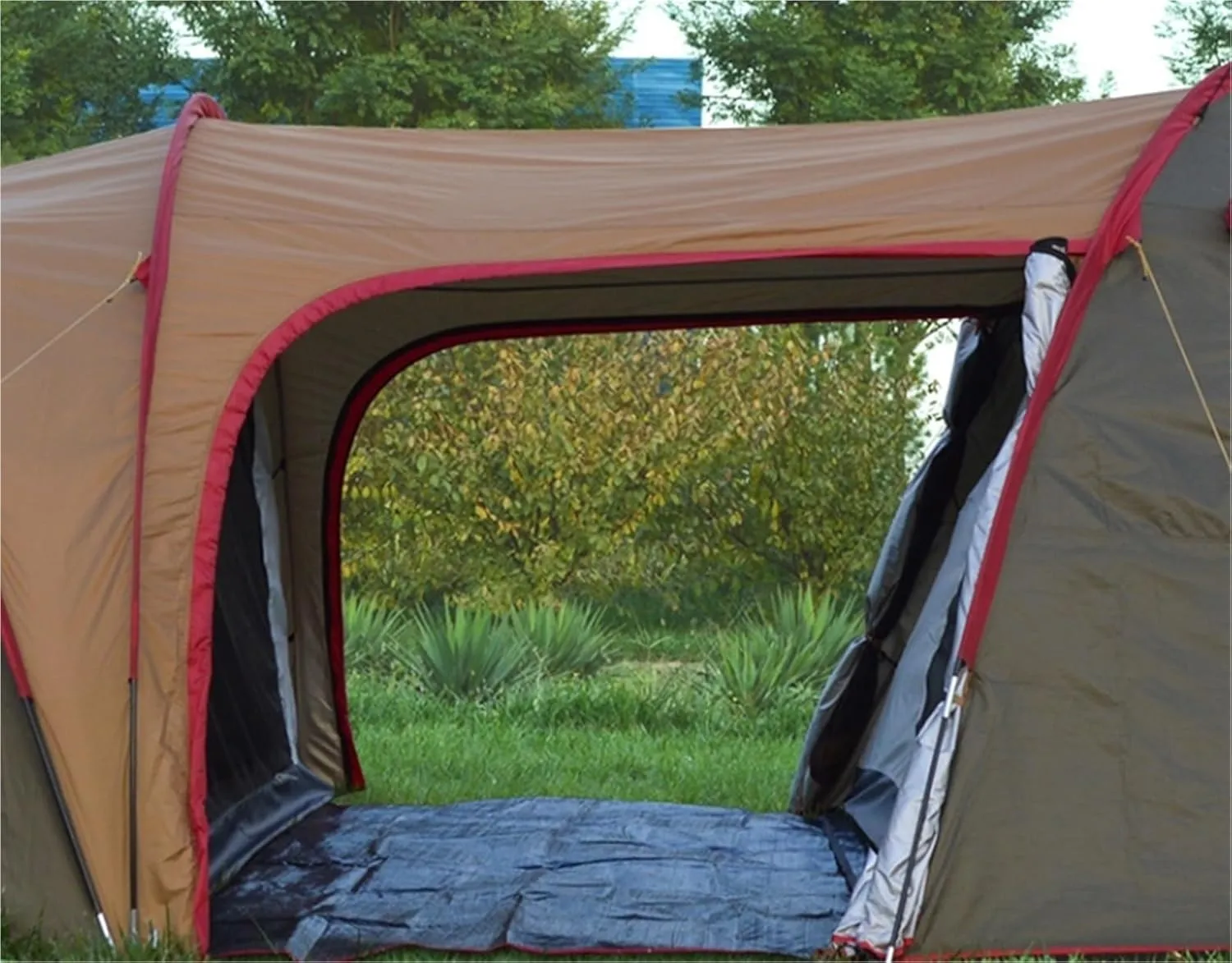Camping Waterproof Sunshade Double-Layer Account Outdoor Camping Tent Mosquito Net to Keep Warm