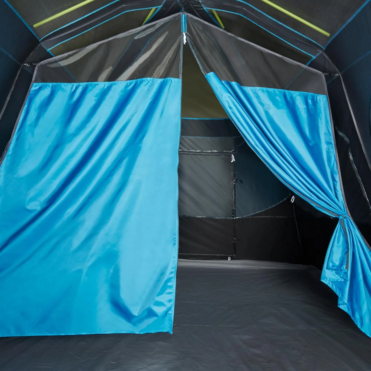 Coleman Instant Tent with 1-Minute Setup, 4/6/8/10 Person Tent with Pre-Attached Poles, Air Vent, & Carry Bag
