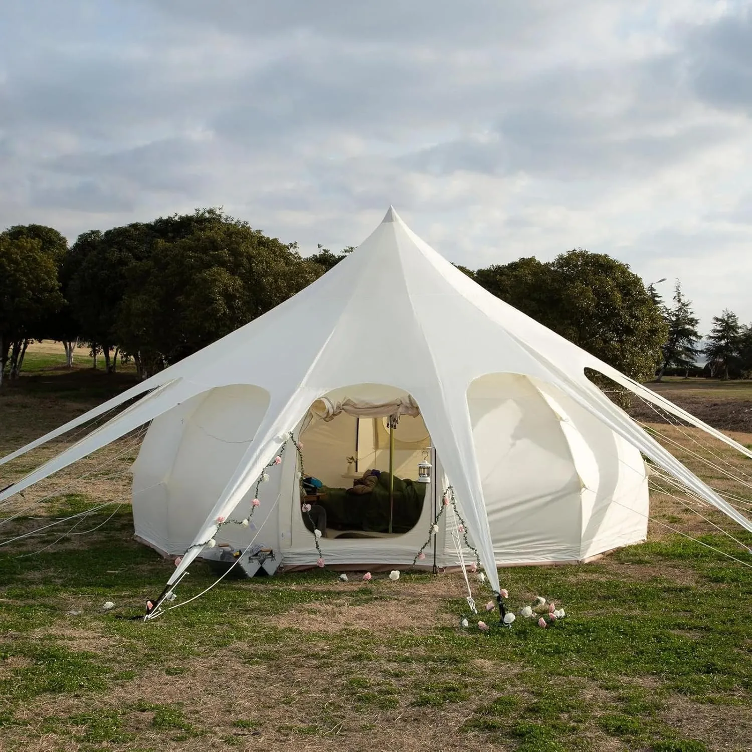 Family Camping Tent for 8-10 Person, 4 Season Glamping Yurt Tent, Hot Tent with Stove Jack, Waterproof, Windproof, and Weather Resistant Bell, Tipi, Teepee Tent