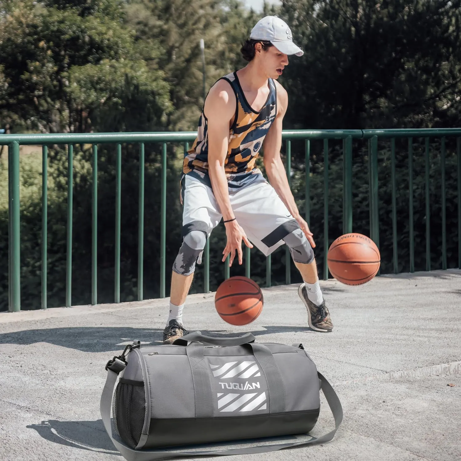 Gym Bag for Men Women with Wet Pocket & Shoe Compartment Travel Duffle Bag Man Sport Basketball Football Bag Weekend Overnight Duffel Bag Gym Tote bag 40L, Black