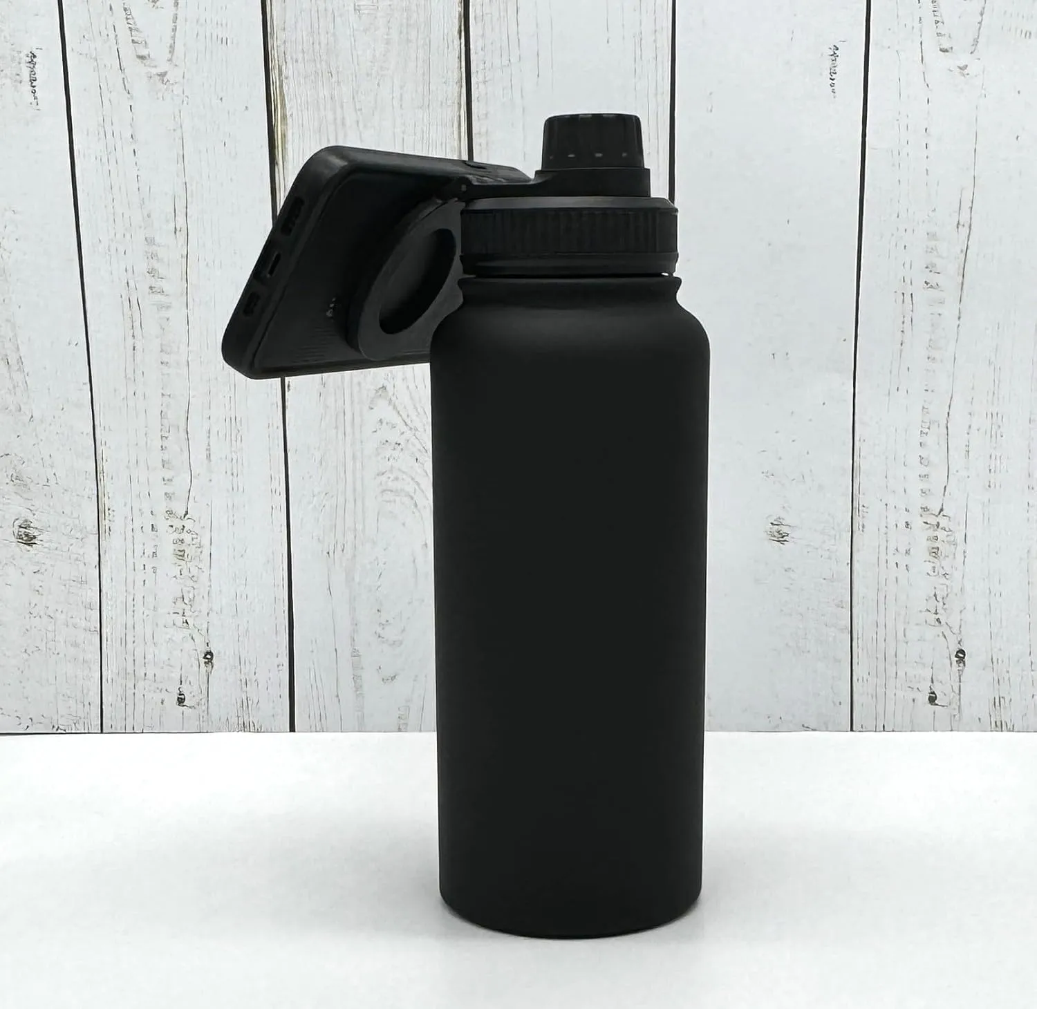 Insulated Water Bottle with Magnetic Phone Handle! Introducing the Hydration Buddy – Your Ultimate Hydration Solution (Black)