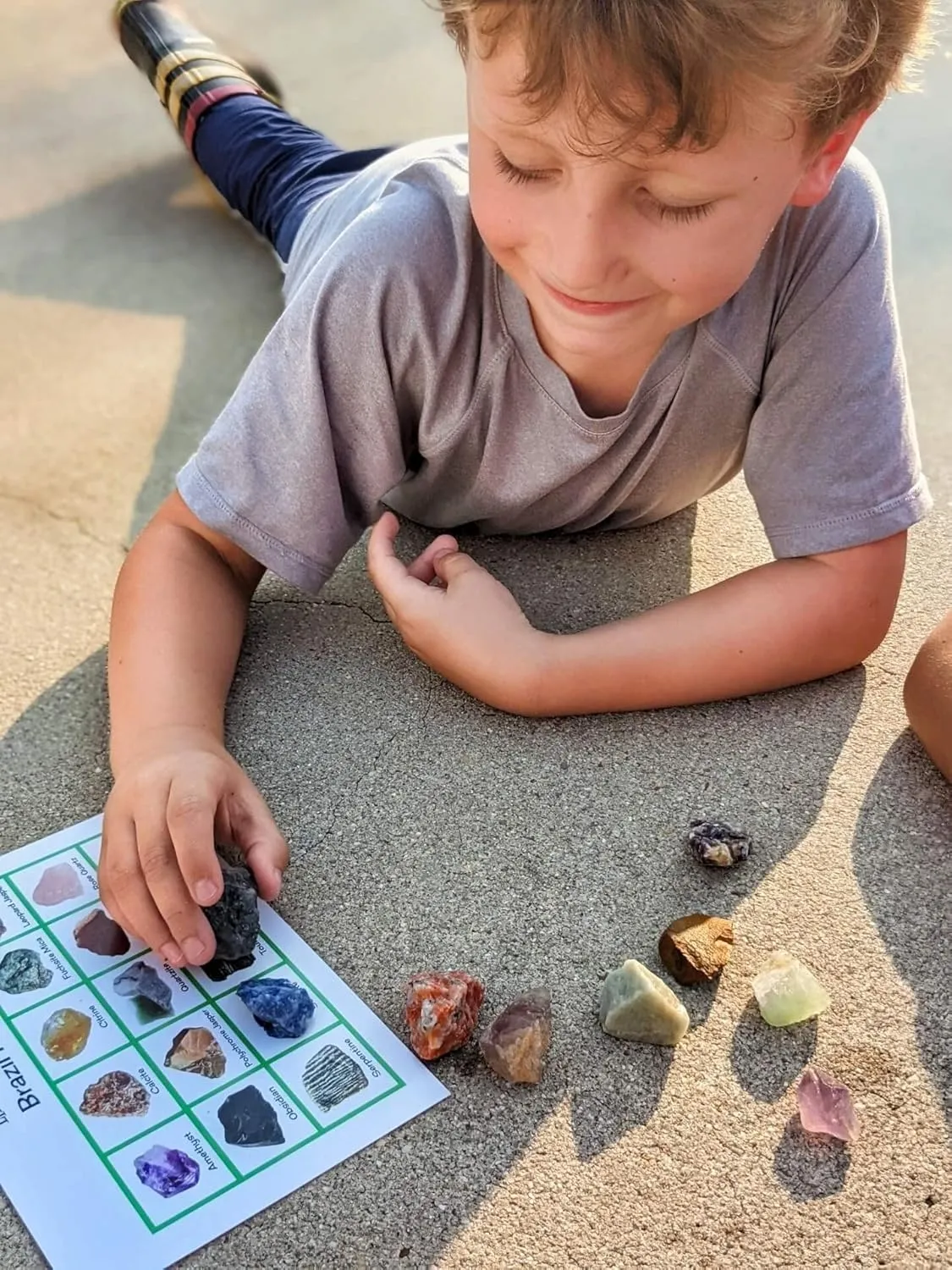 LIL' PROSPECTORS February Birthstone Gem Mining Kit (Deluxe Kit)