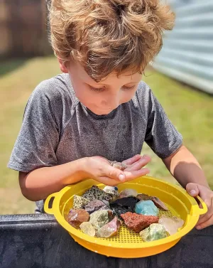 LIL' PROSPECTORS February Birthstone Gem Mining Kit (Deluxe Kit)