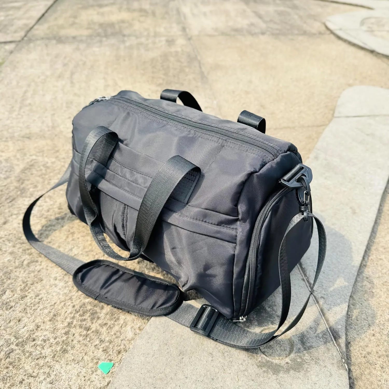 Sports Gym Bag with Shoes Compartment and Dry Wet Separated Pocket Large-capacity Travel Storage Bag