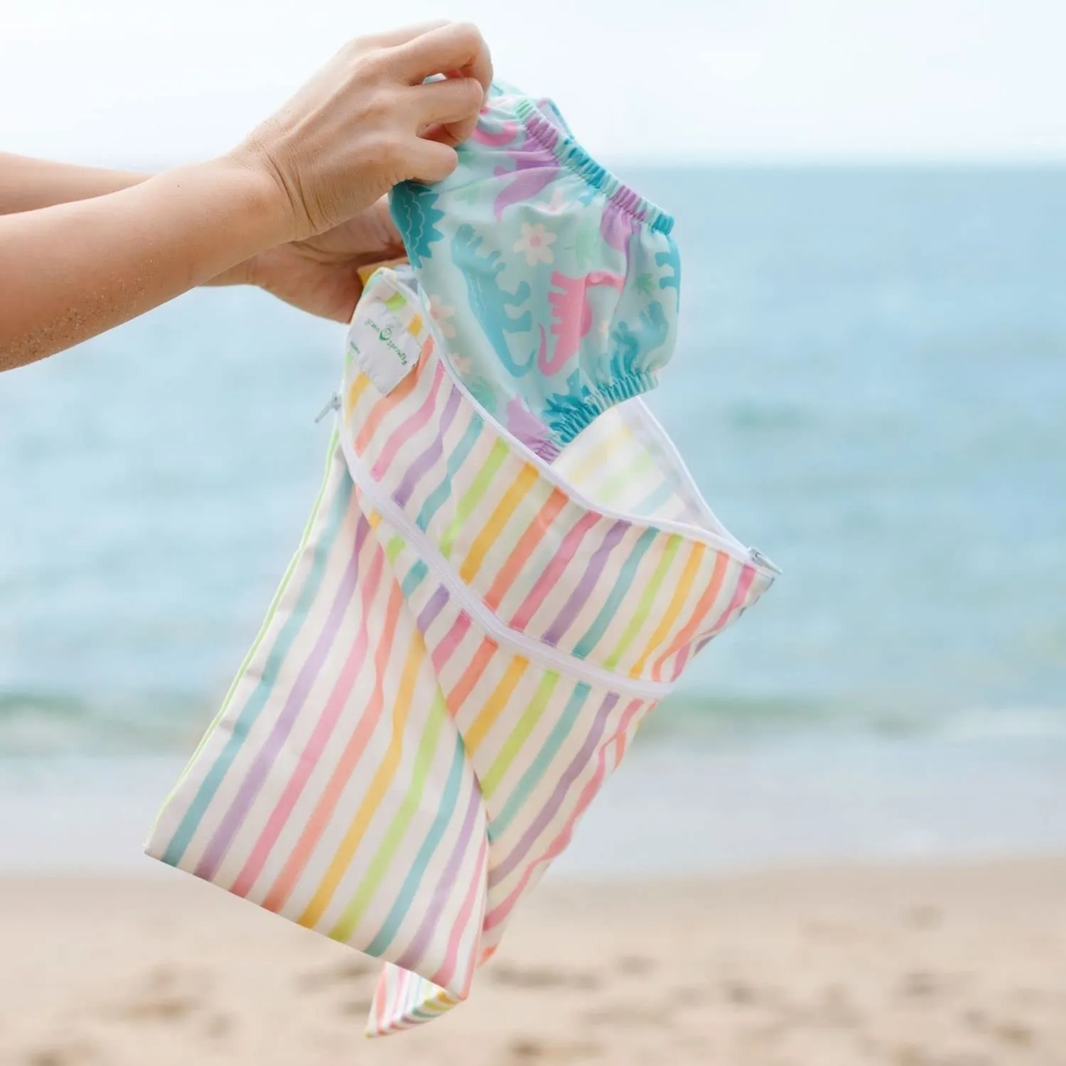 Wet & Dry Bag Stores Wet & Dry Items Separately Use for Swim wear, Diapers, Underwear, Clothes & More